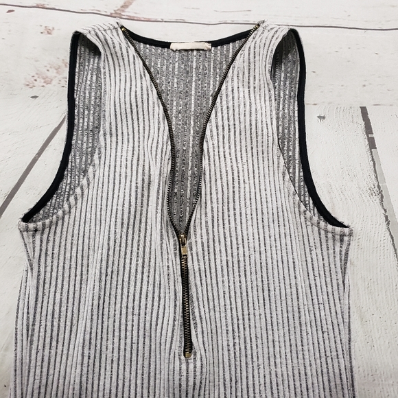 Jella C. Dress Size Large Sleeveless Front Zipper - Picture 3 of 6